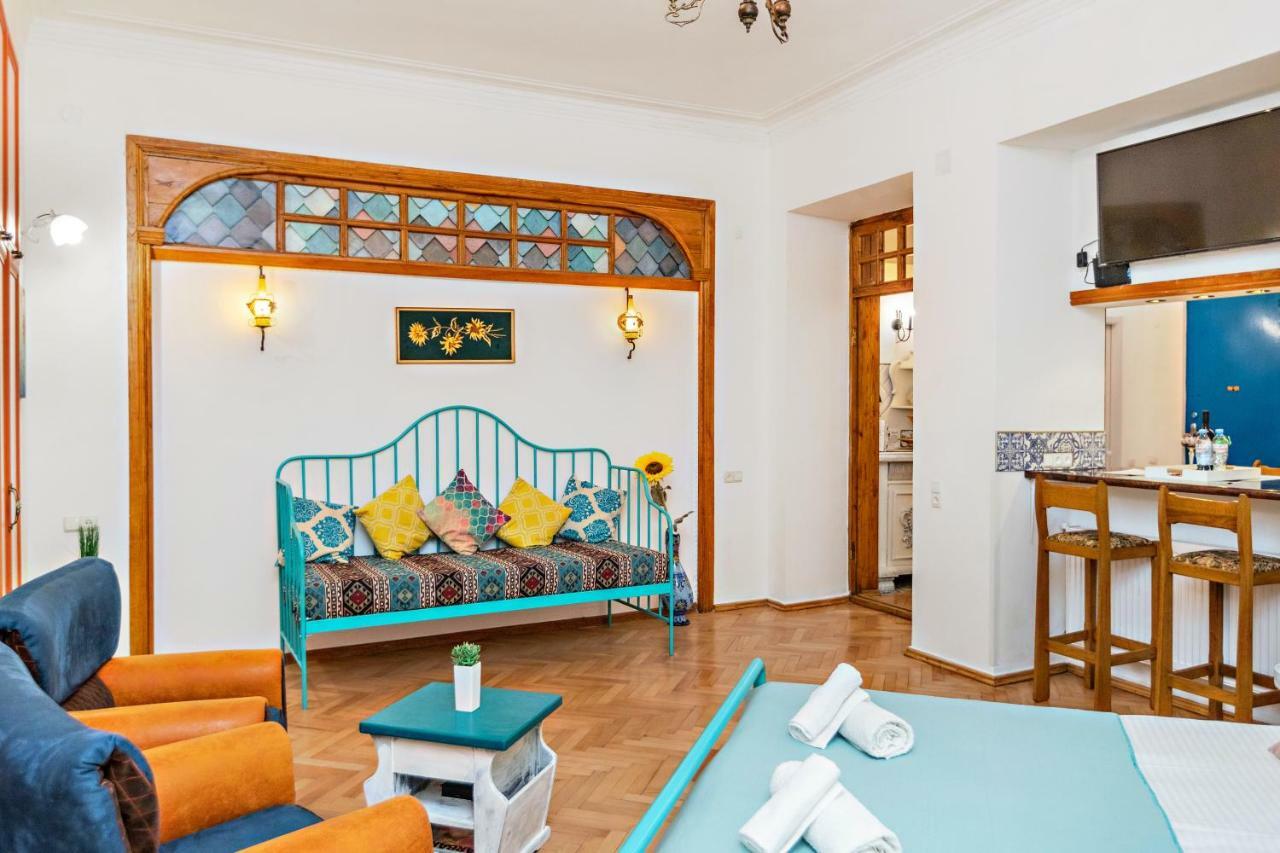 ★ Blue Door Rhapsody ★ - Special Stay In Old Town! Tbilisi Exterior photo